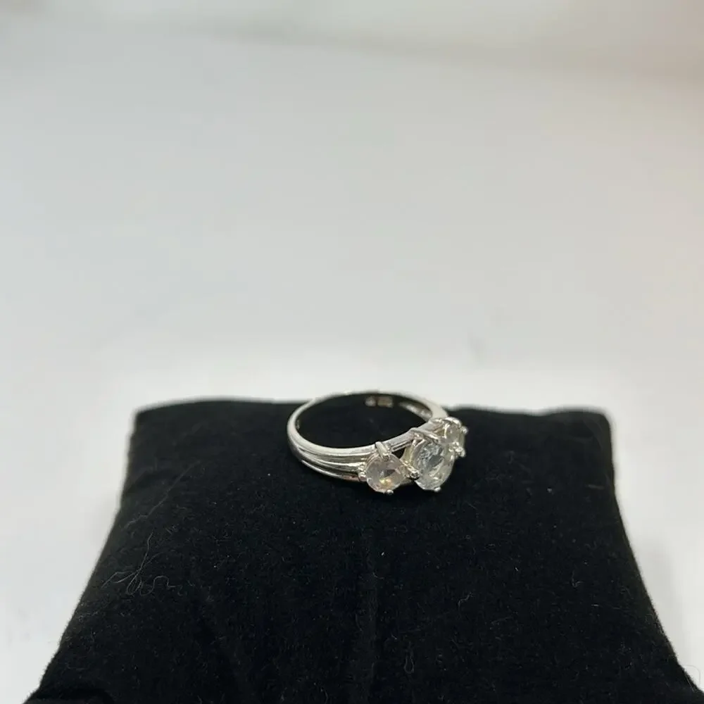 Vintage 925 3 Clear Stone Women's Ring Size 9